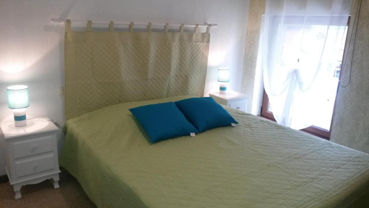 Auberge Du Bord Des Eaux - Demi-Pension Assuree Sur Reservation 생타망레조 외부 사진